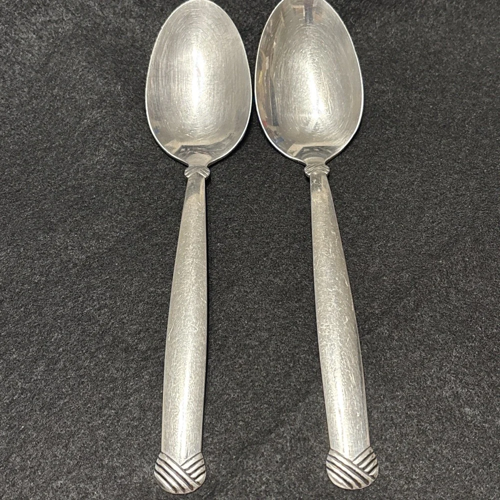 PAIR Oneida RATTAN Stainless  Silverware Serving Spoons  8 1/4